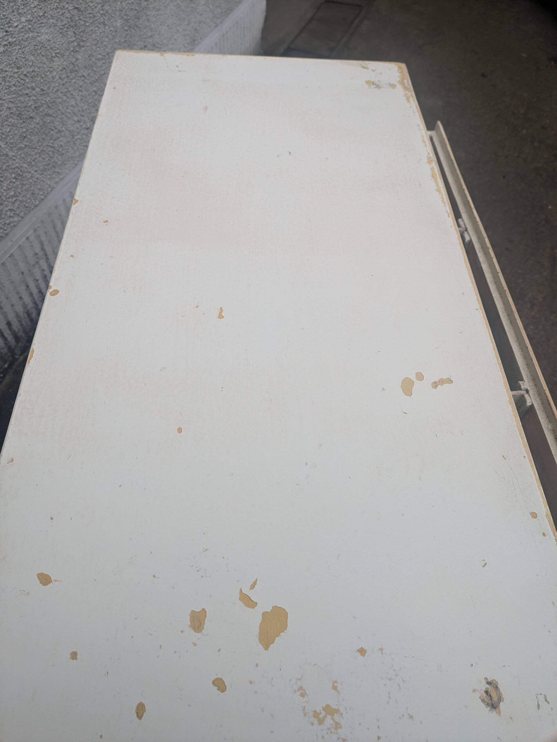 Patinated chest of drawers