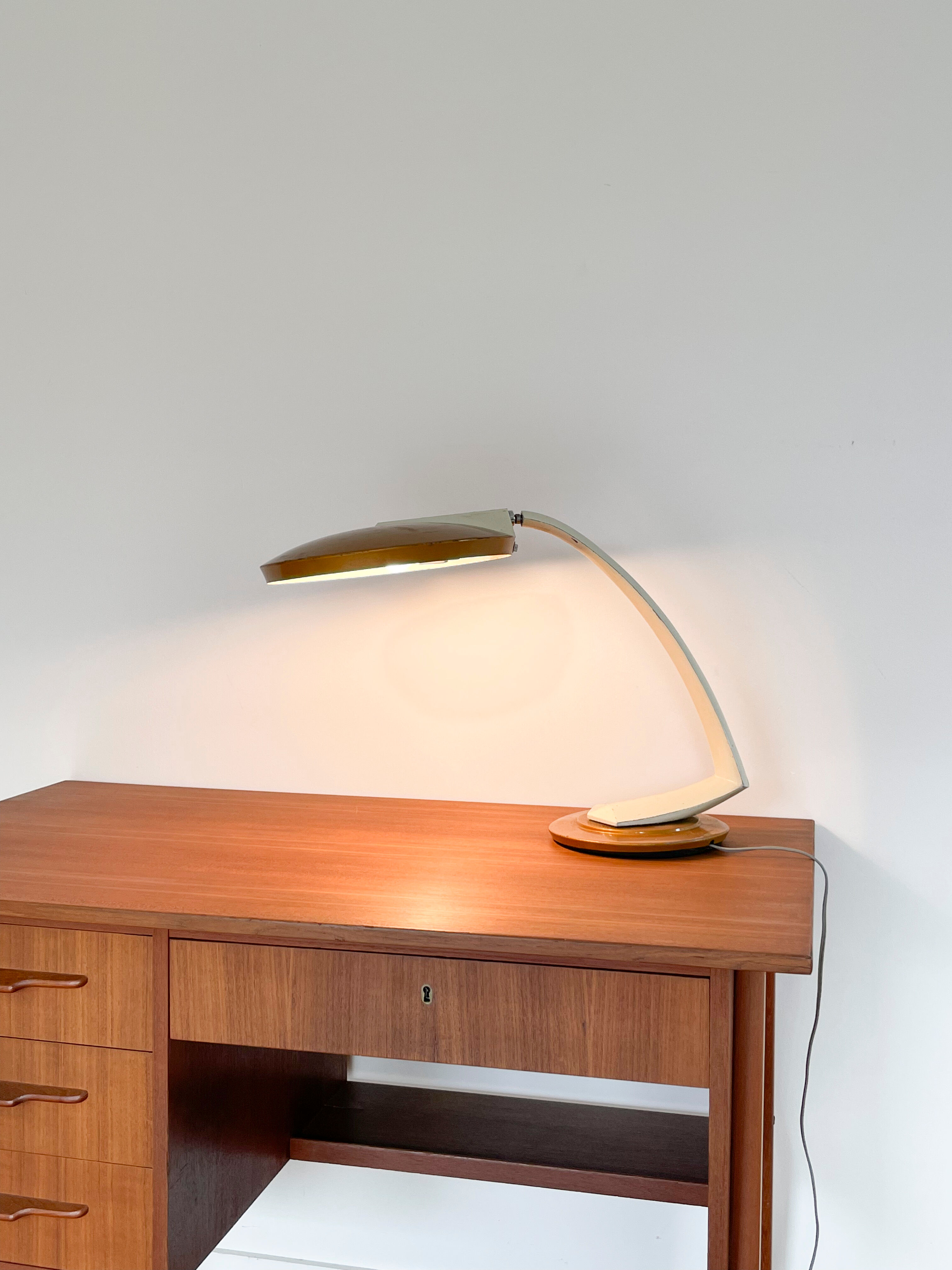 Fase lamp model Boomerang, 1960