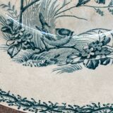 Grand plat en terre de fer " a la corbeille de fleurs" 132 bd magenta