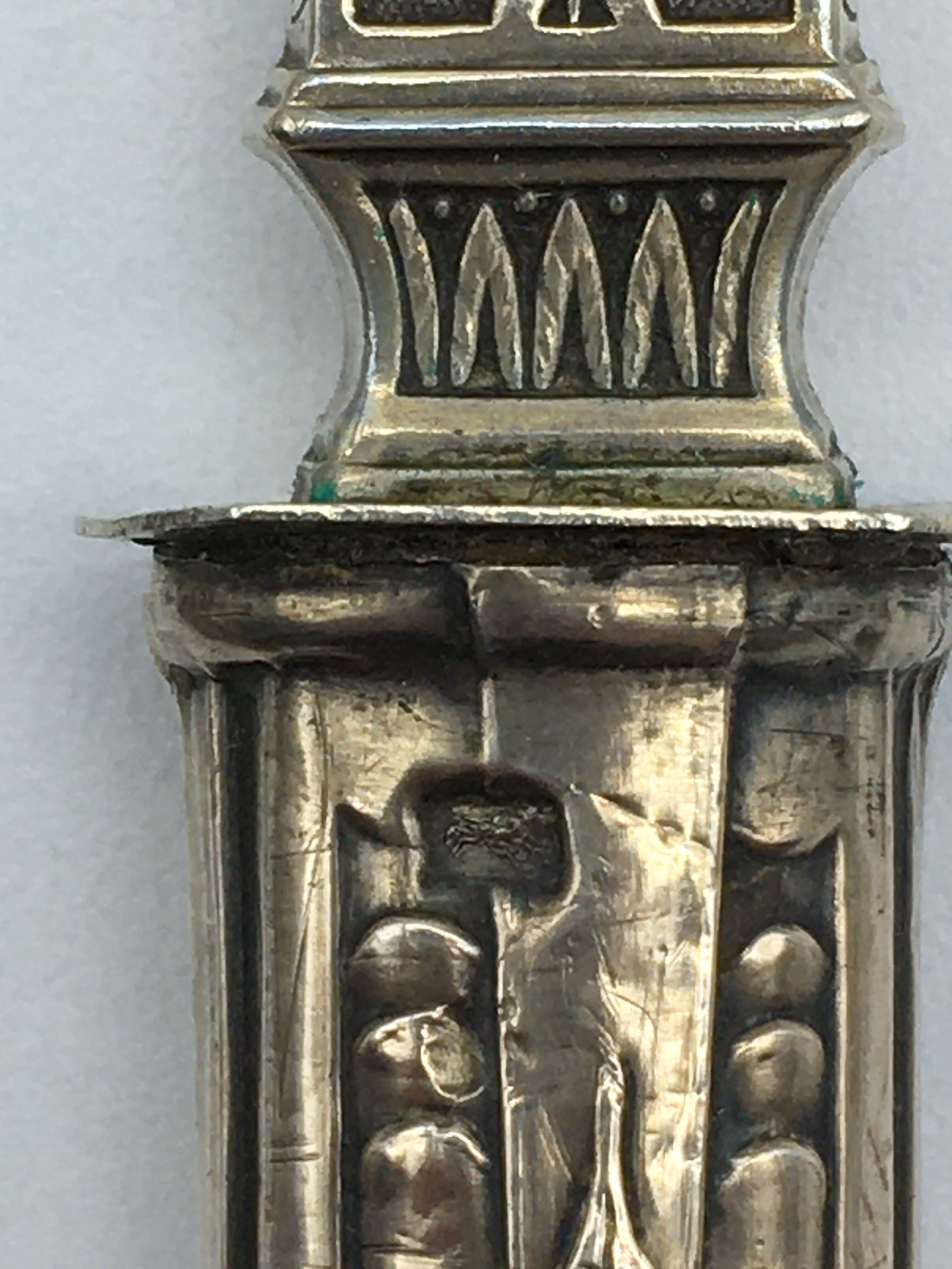 Stuffed silver salad cutlery