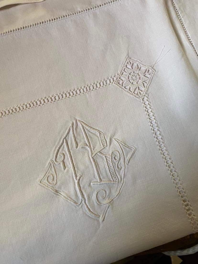 Cotton pillowcase embroidered monogram JB.