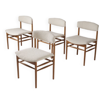 Ensemble de chaises en bois et bouclette