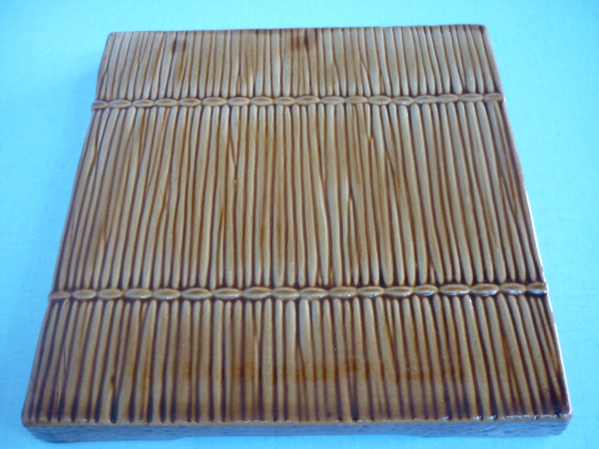 Cheese platter imitation earthenware straw mat