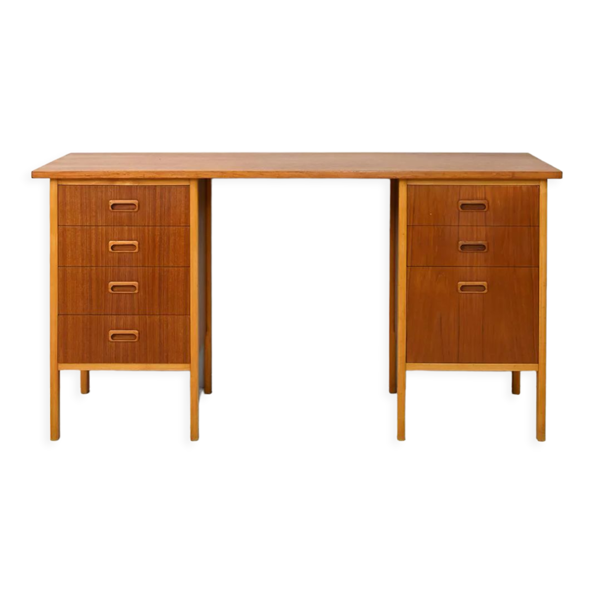 Scandinavian 1960s desk with drawers