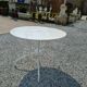 Table de jardin en fer