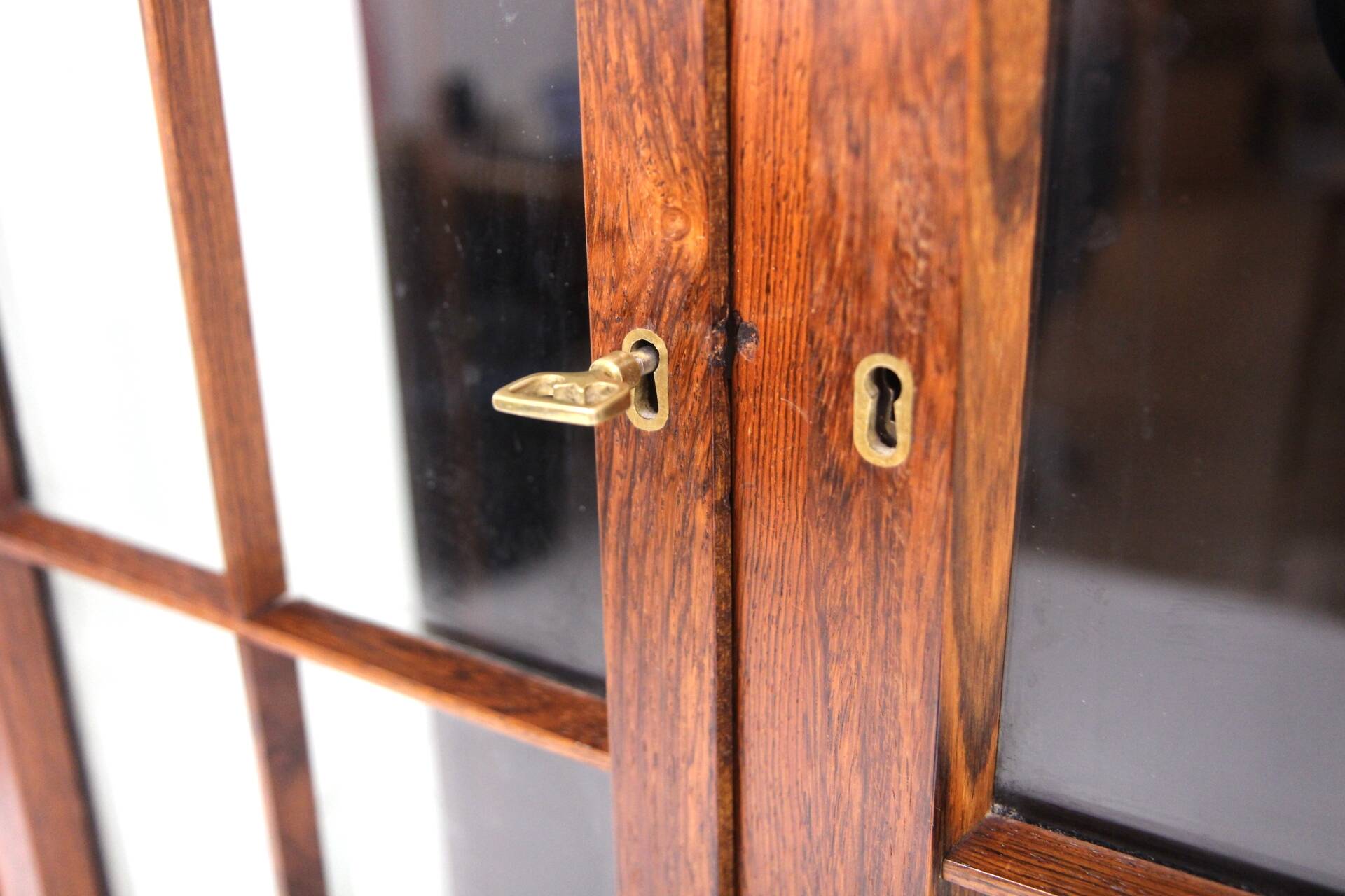 Rosewood display cabinet "Victoria", Torbjørn Afdal, Mellemstrand Trevareindus