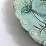 Slip plate decorated with birds