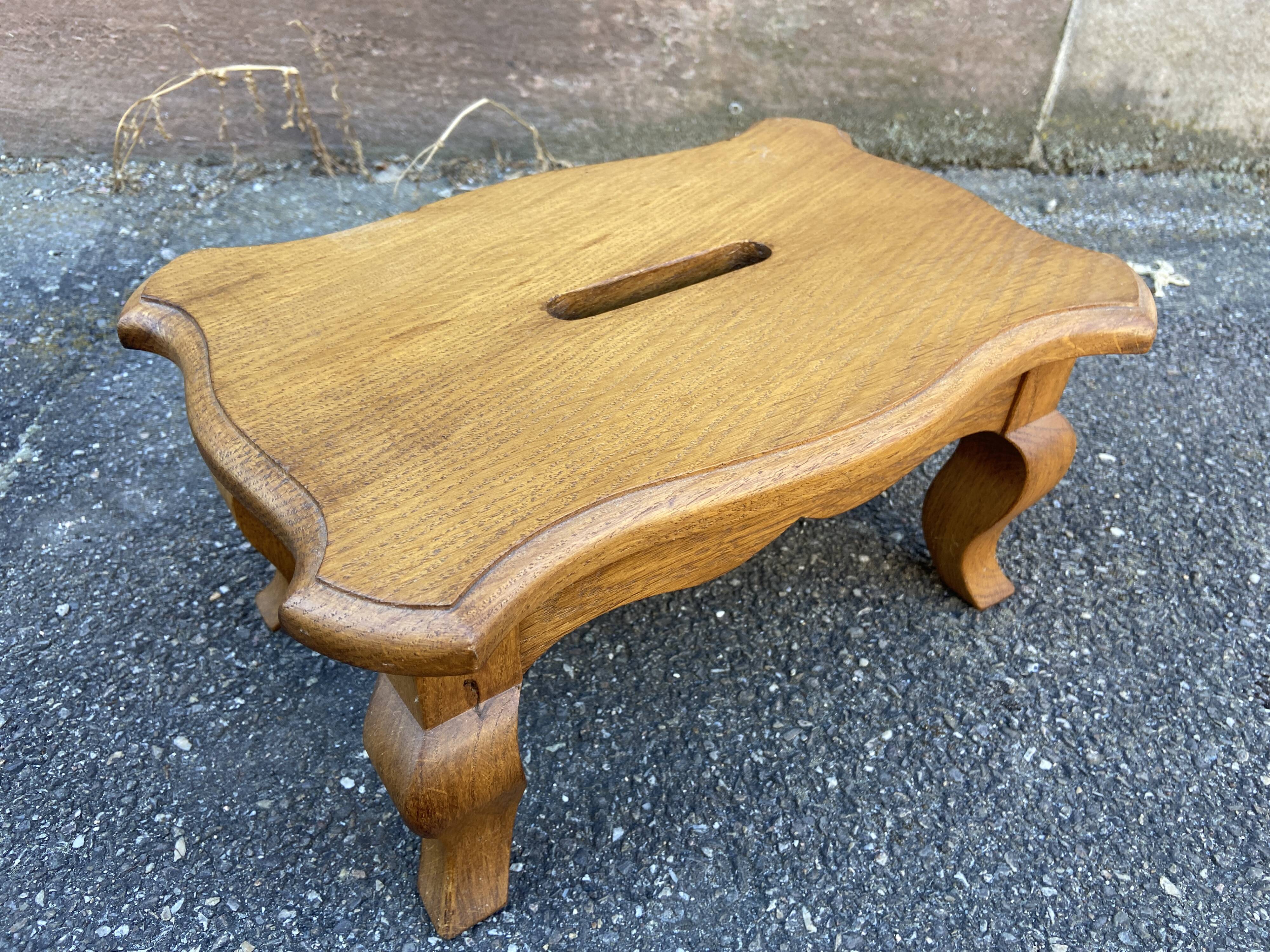 Footrest style Louis XV oak 1950