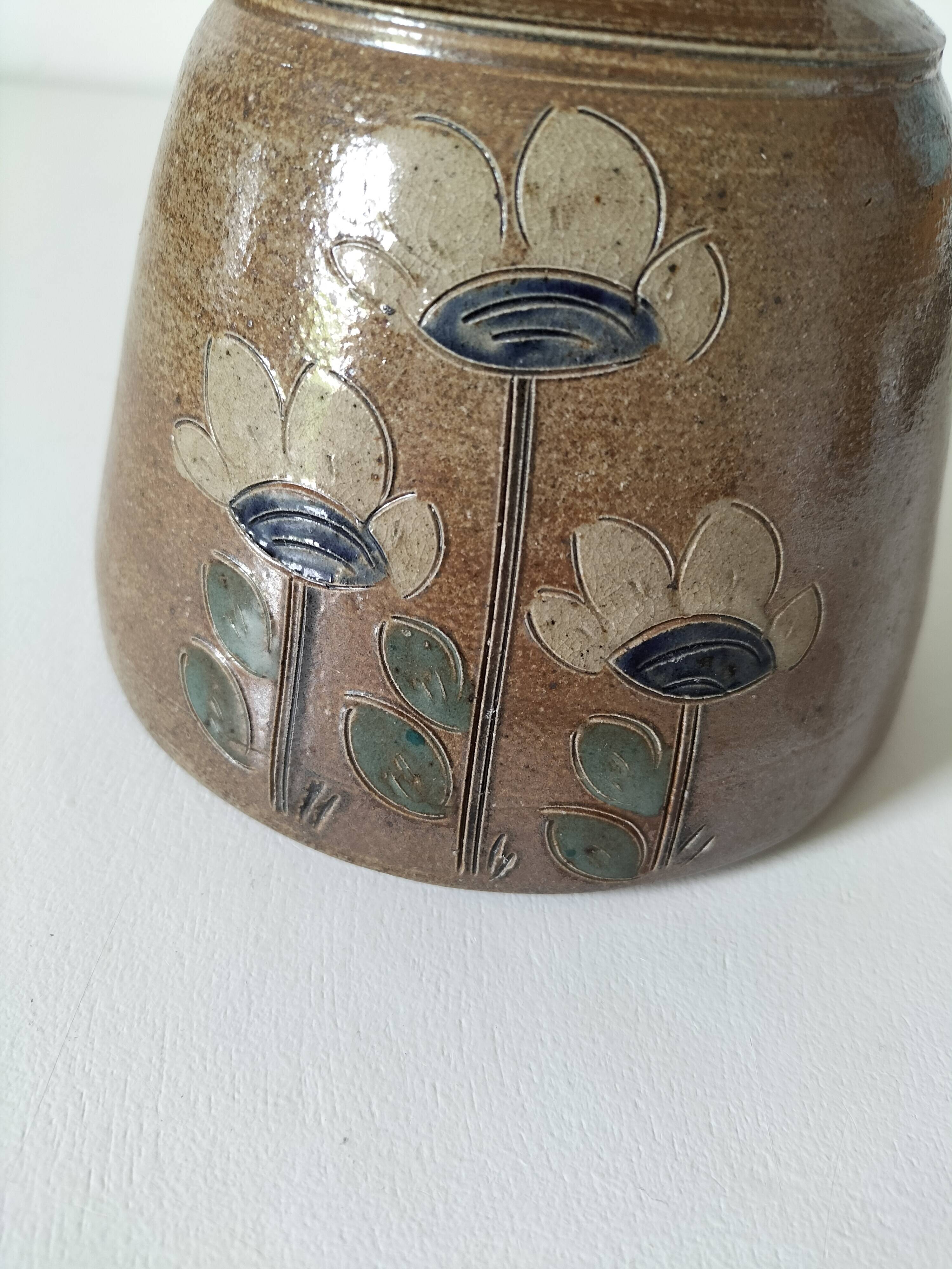 Vase en grès fait main – Poterie des Mottes