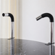 Ensemble de 2 lampes de bureau à pince 'Elbow' de Targetti Sankey