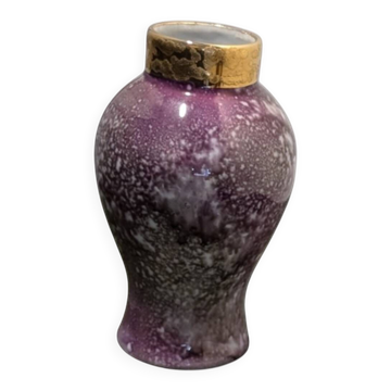 Small vase in Limoges porcelain – speckled purple decoration – Painted by Ma