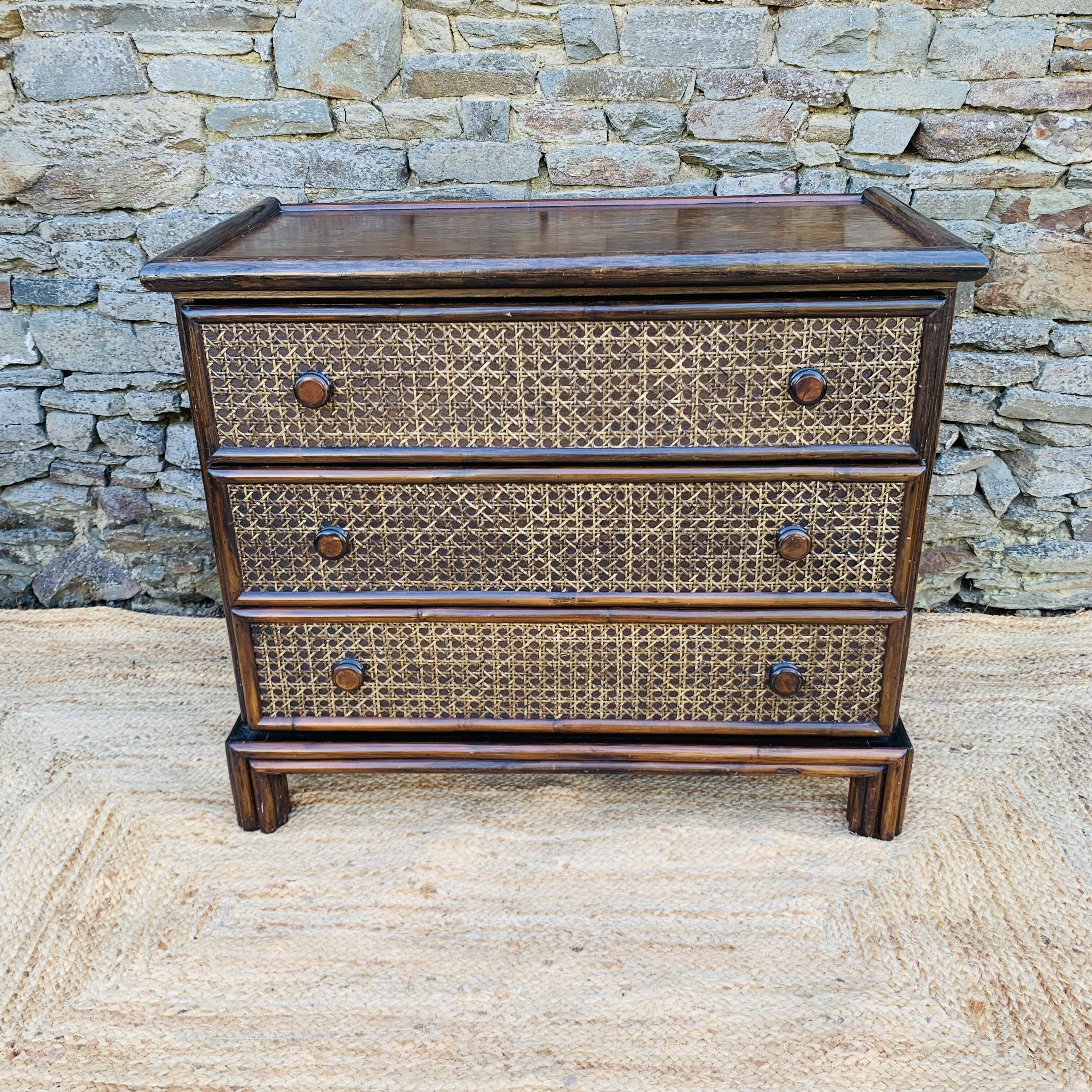 Vintage chest of drawers
