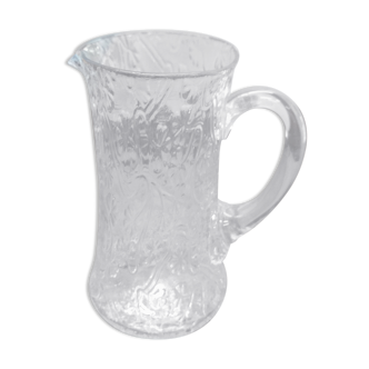 Pitcher made of transparent glass