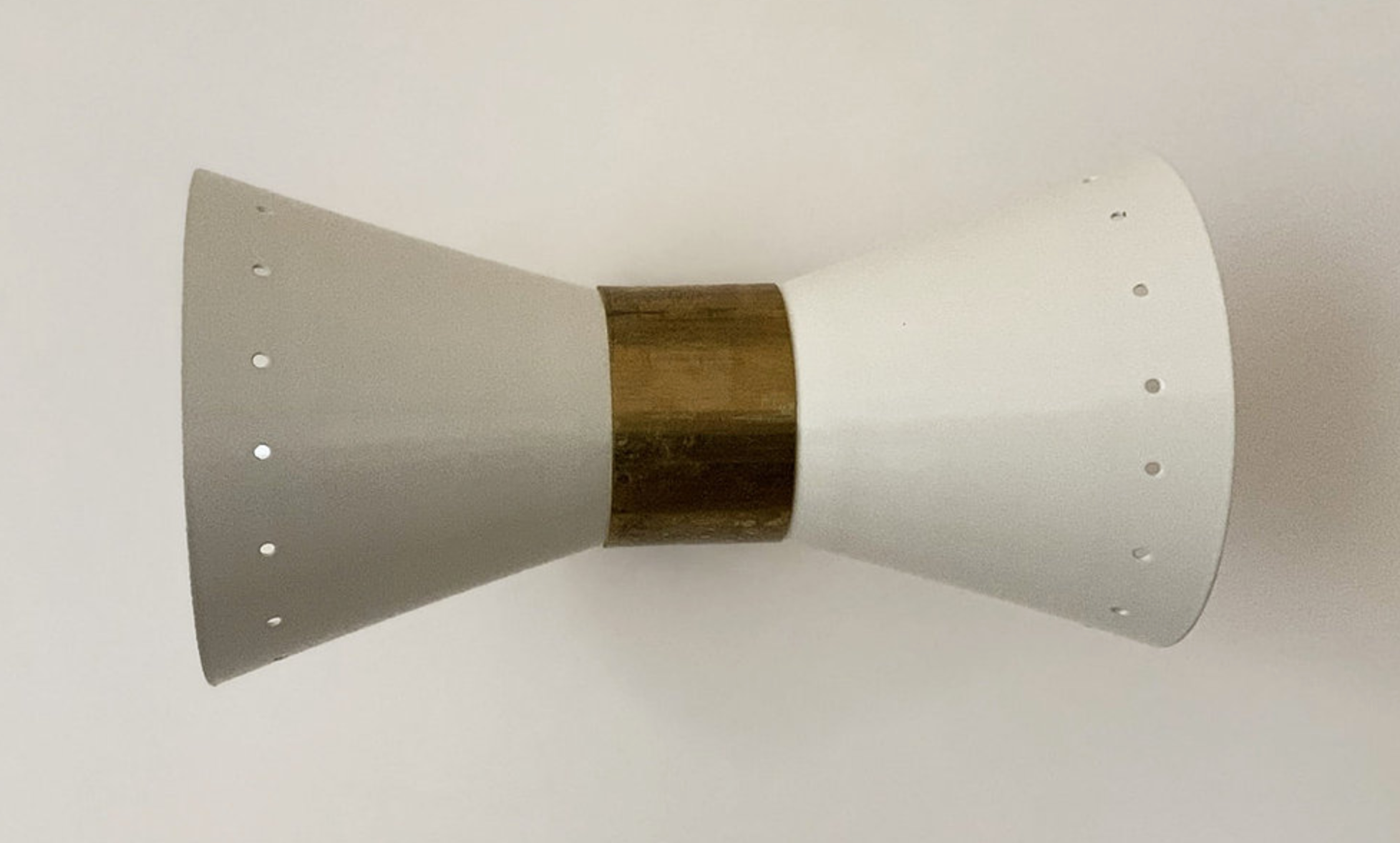 Pair applied diabolo white