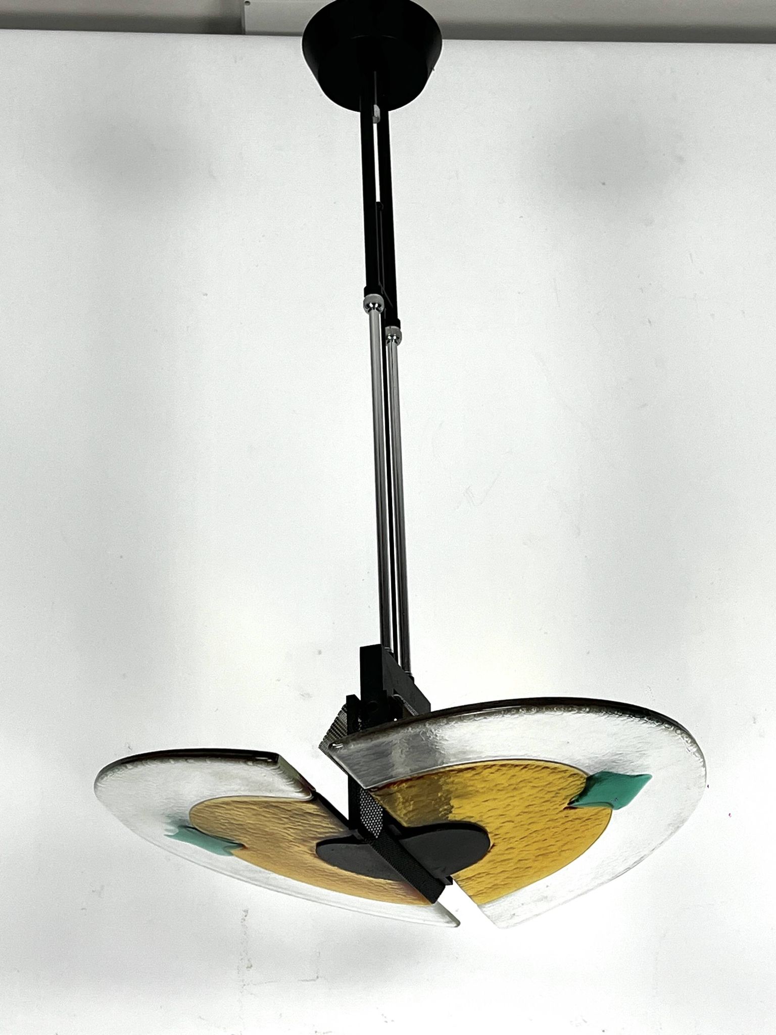 Lustre italien postmoderne en verre de Murano épais des années 80