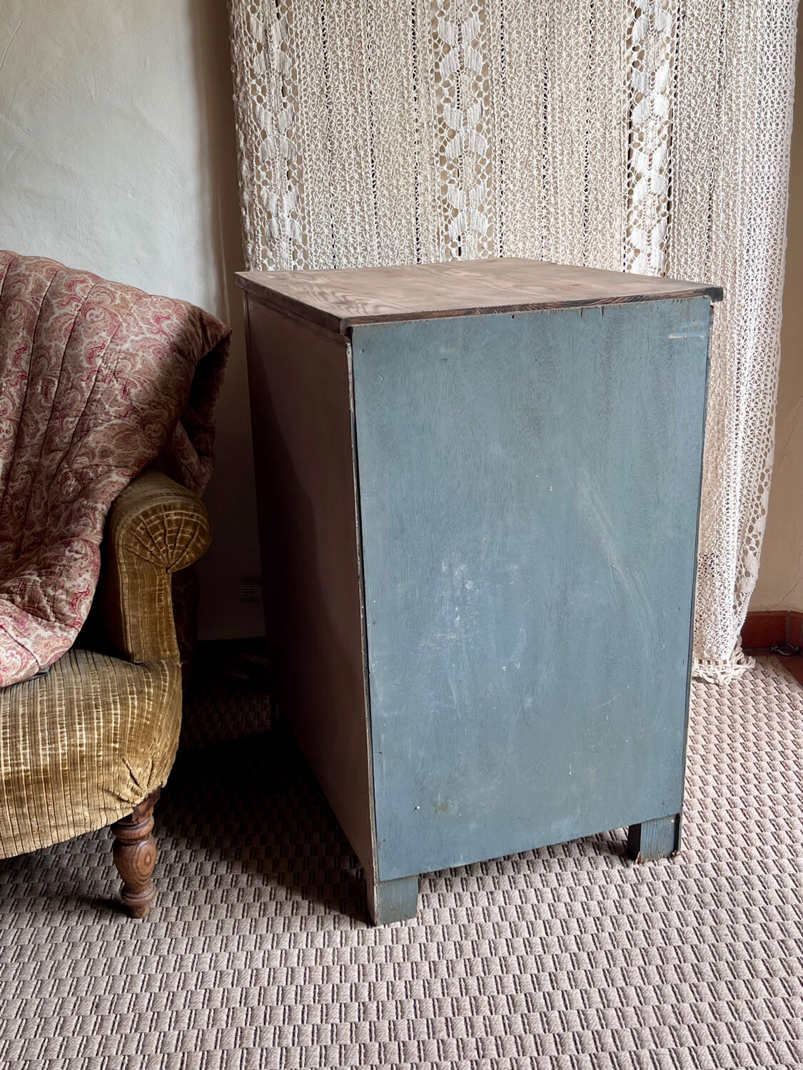 Chiffonier workshop furniture pink patina