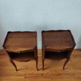 Paire de tables de chevet classique Louis xv