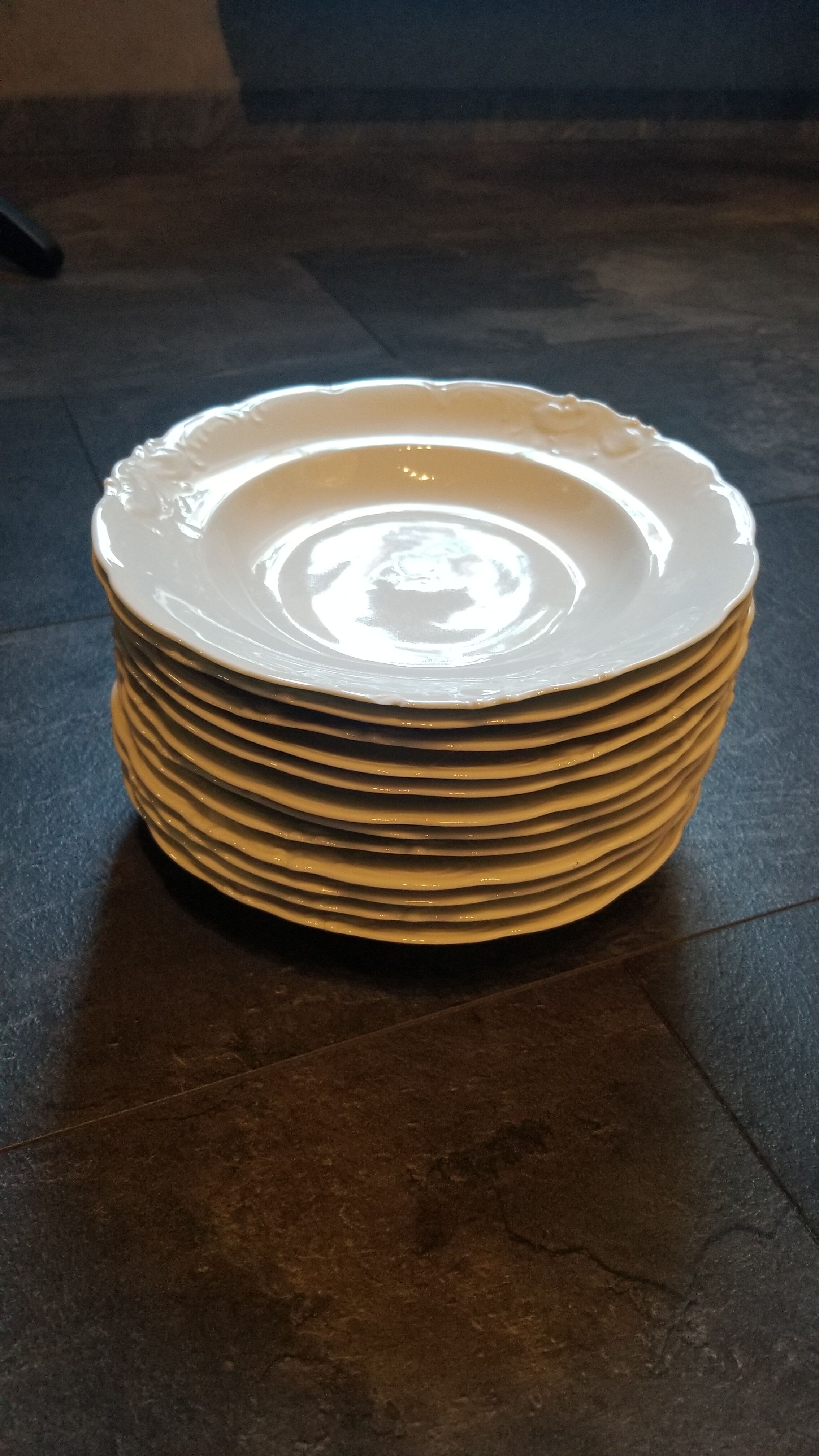 11 hollow plates