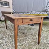 Antique rustic farmhouse table in solid oak, 19th century