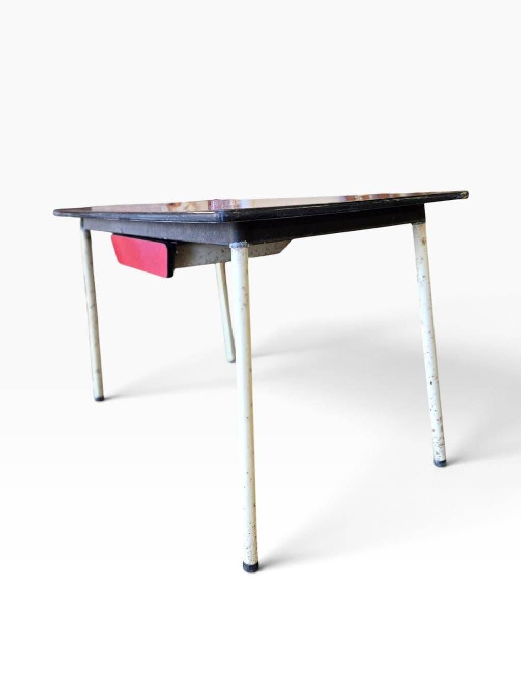 Vintage side table/desk in red formica.