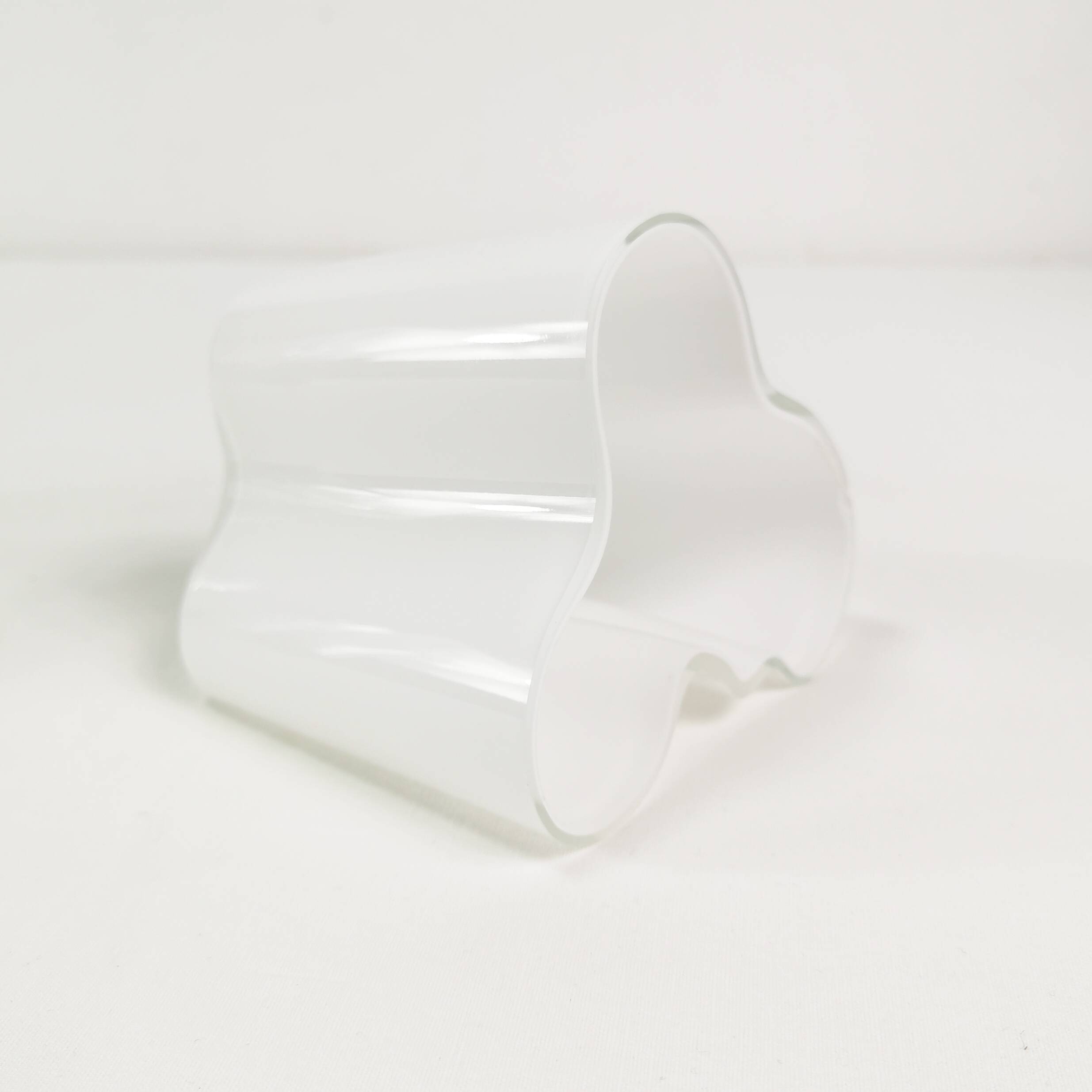 Mid Century pair of vases - glass vessels, Littala, designed by Alvar Aalto, Finland, 1980s.