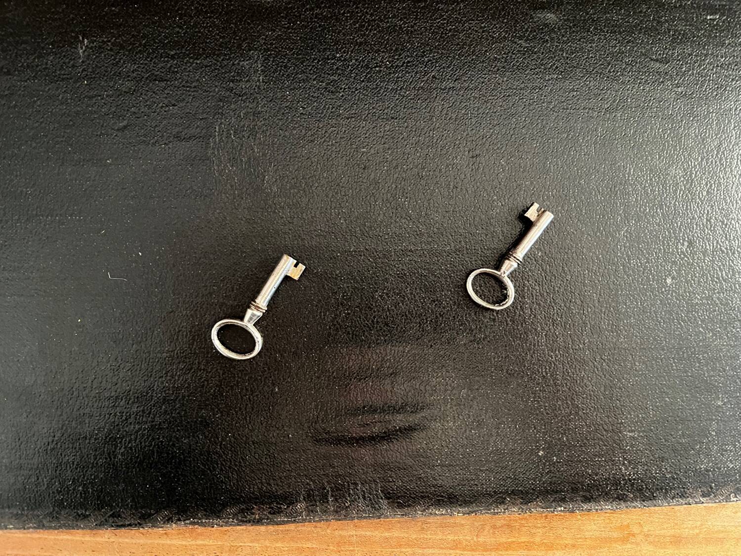 Beautiful antique tiered desk