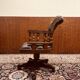 Chaise de bureau classique anglaise de style capitaine marron