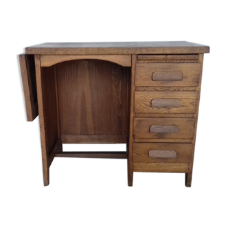 Child desk