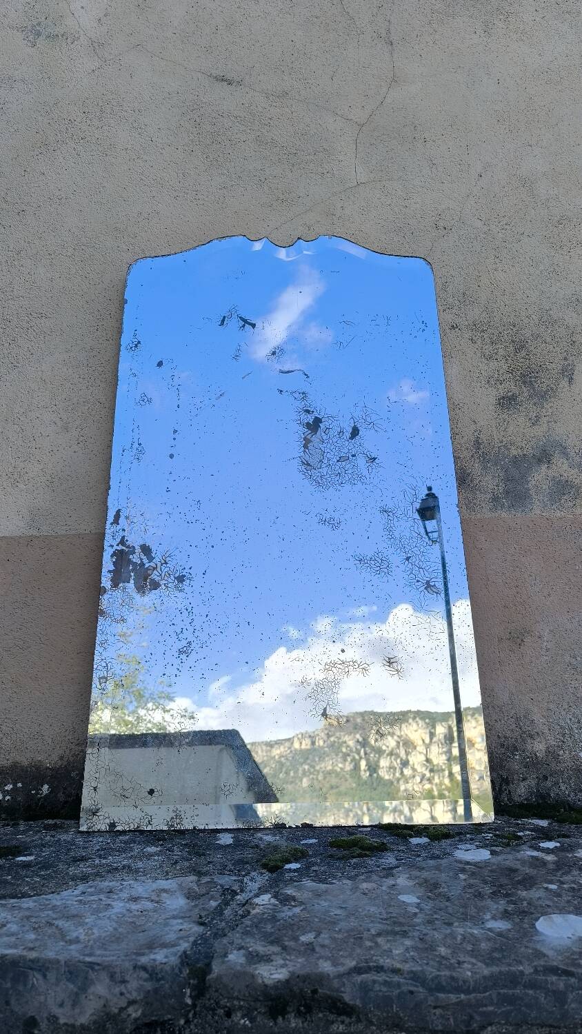 Beveled mirror 124 x 70