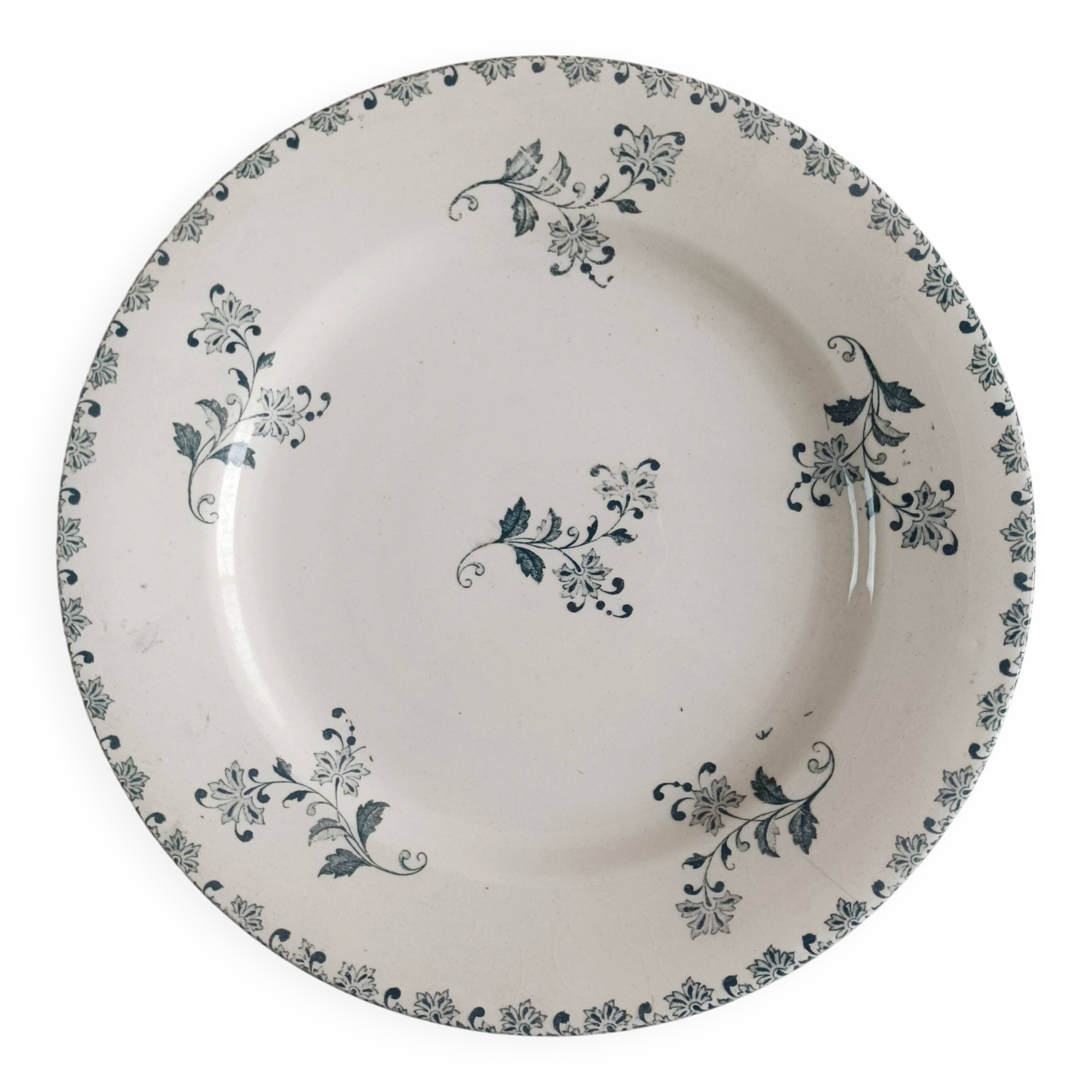 Assiette montée terre de fer Salins, Chantilly