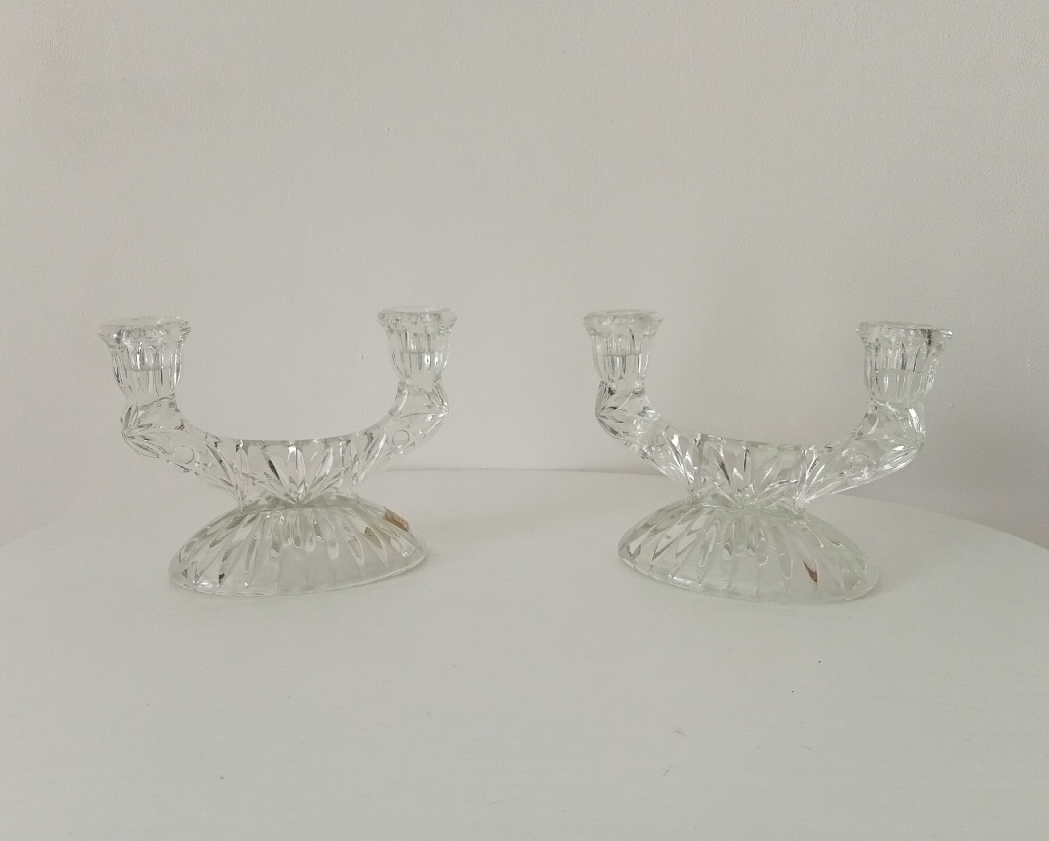 Pair of vintage chandeliers in chiseled glass 60s/70s