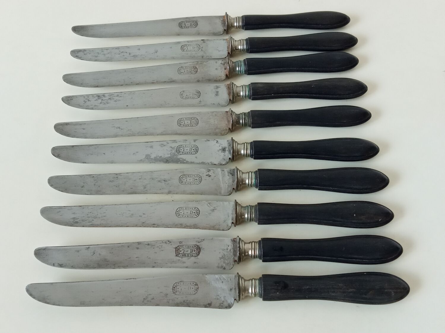 Lot de couteaux anciens