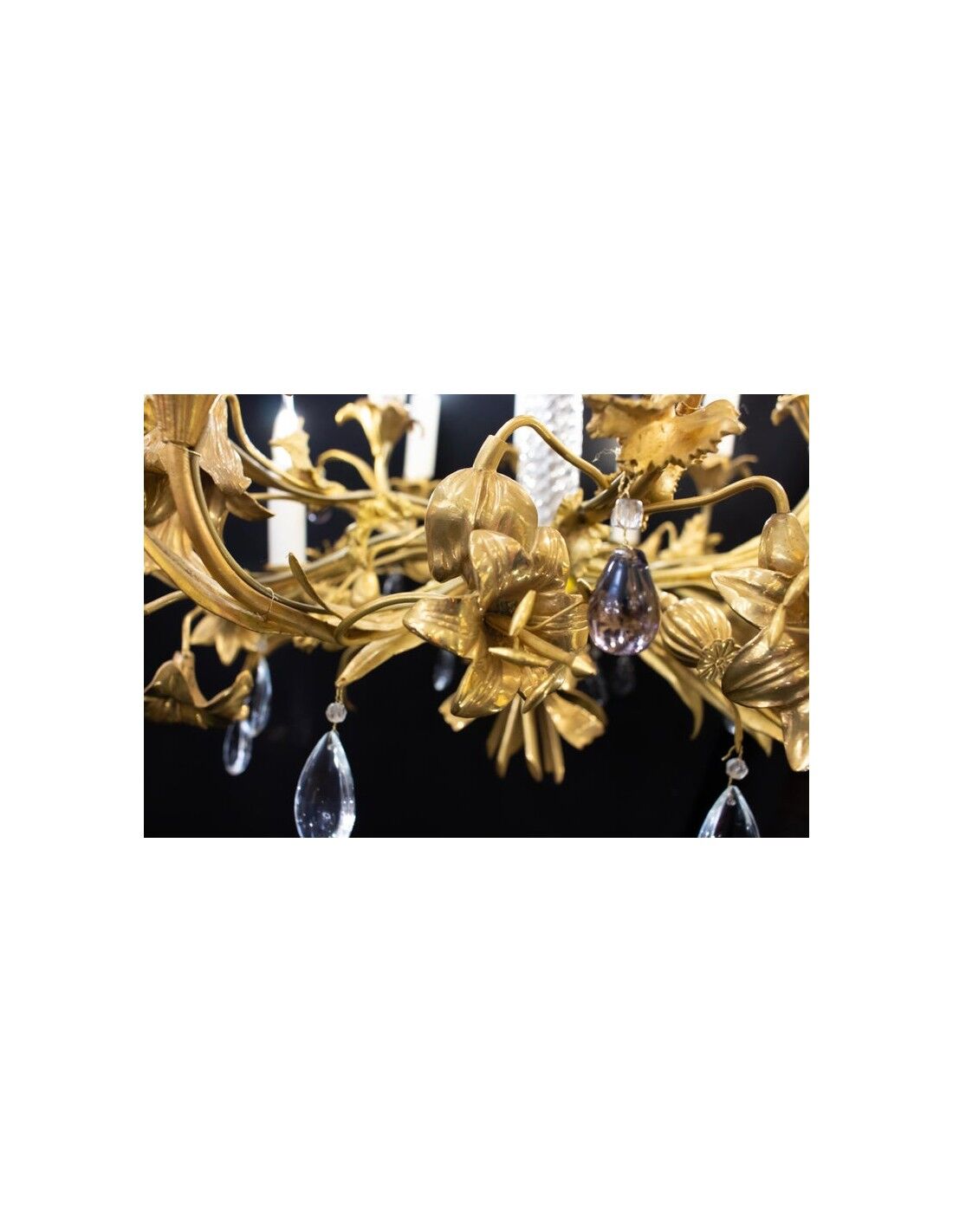 Chandelier in gilded bronze and crystal, 19 century