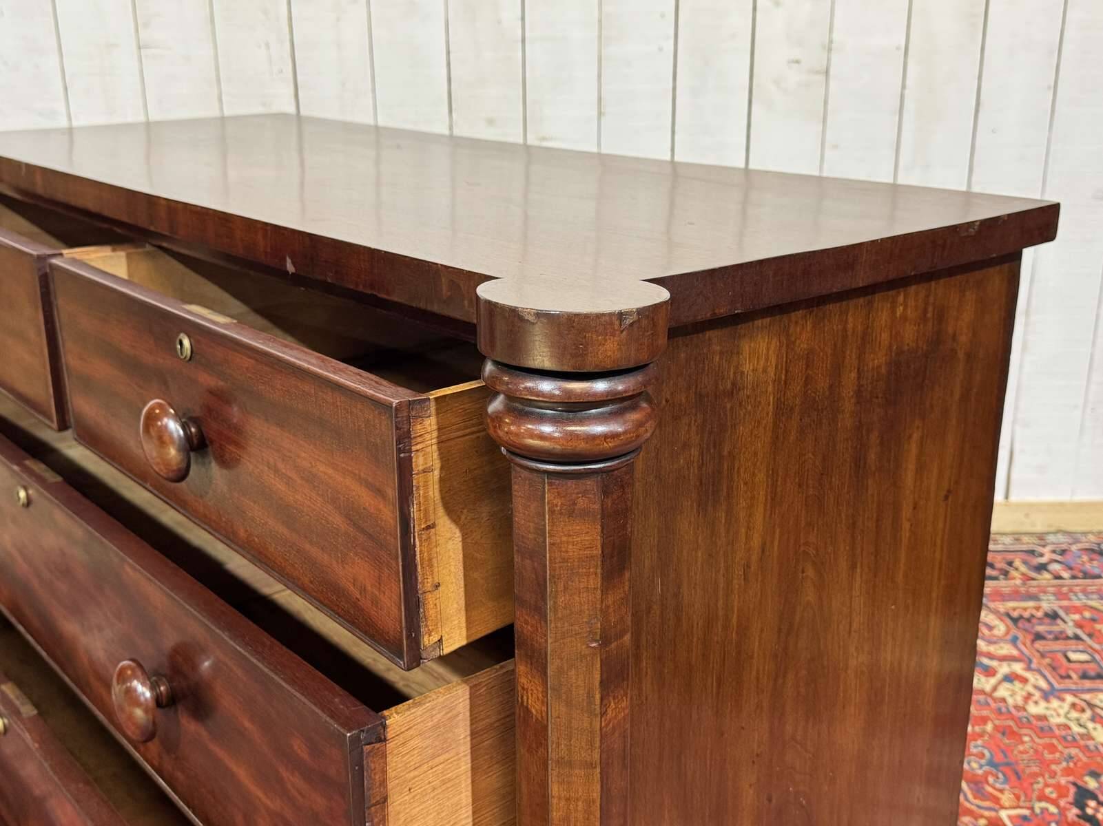 Commode Victorienne 19ème en acajou