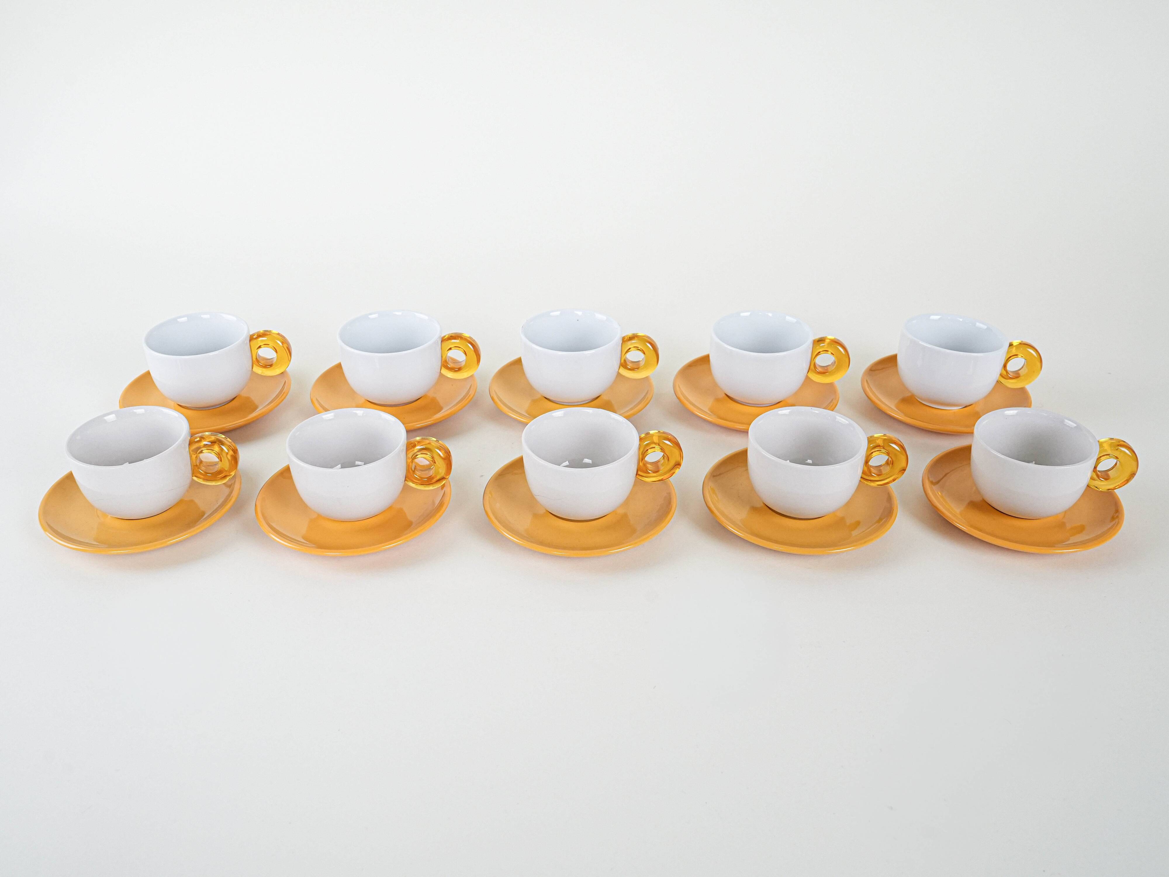 Set of porcelain cups, Italian design, 1970s, production: Italy