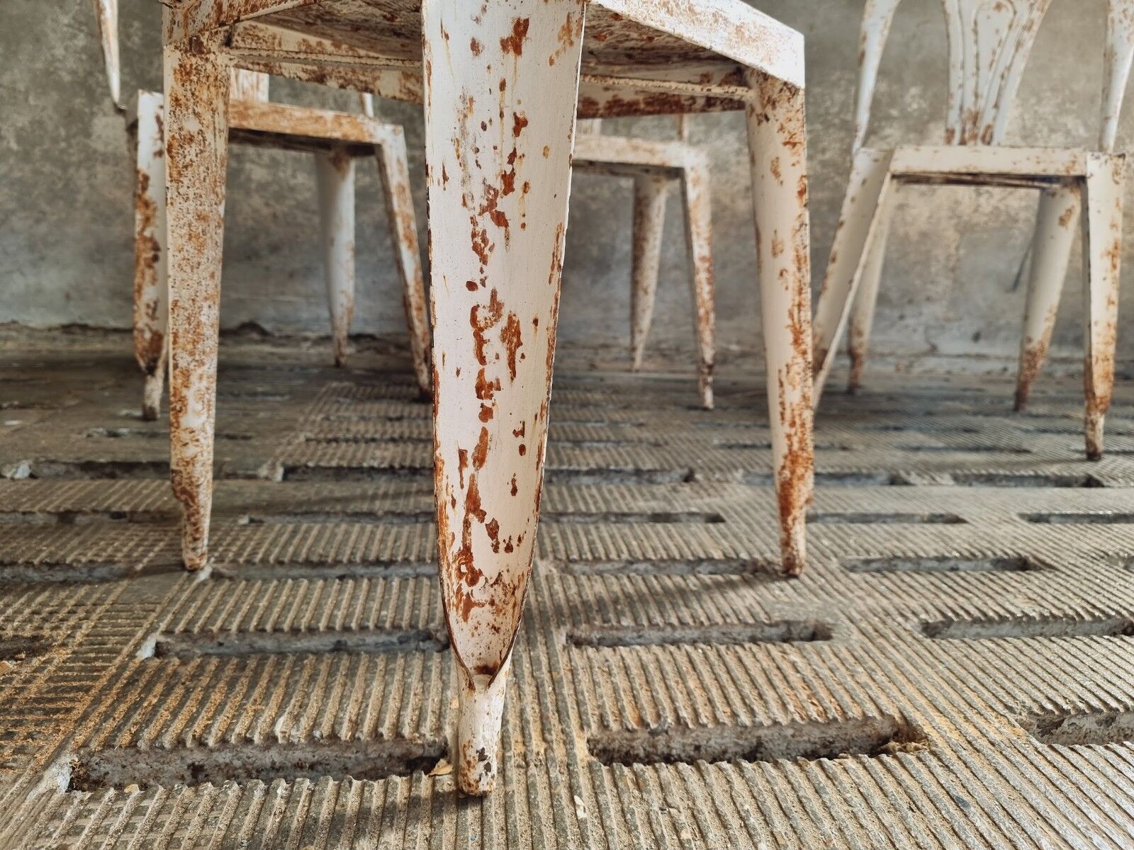 Industrial chairs Tolix