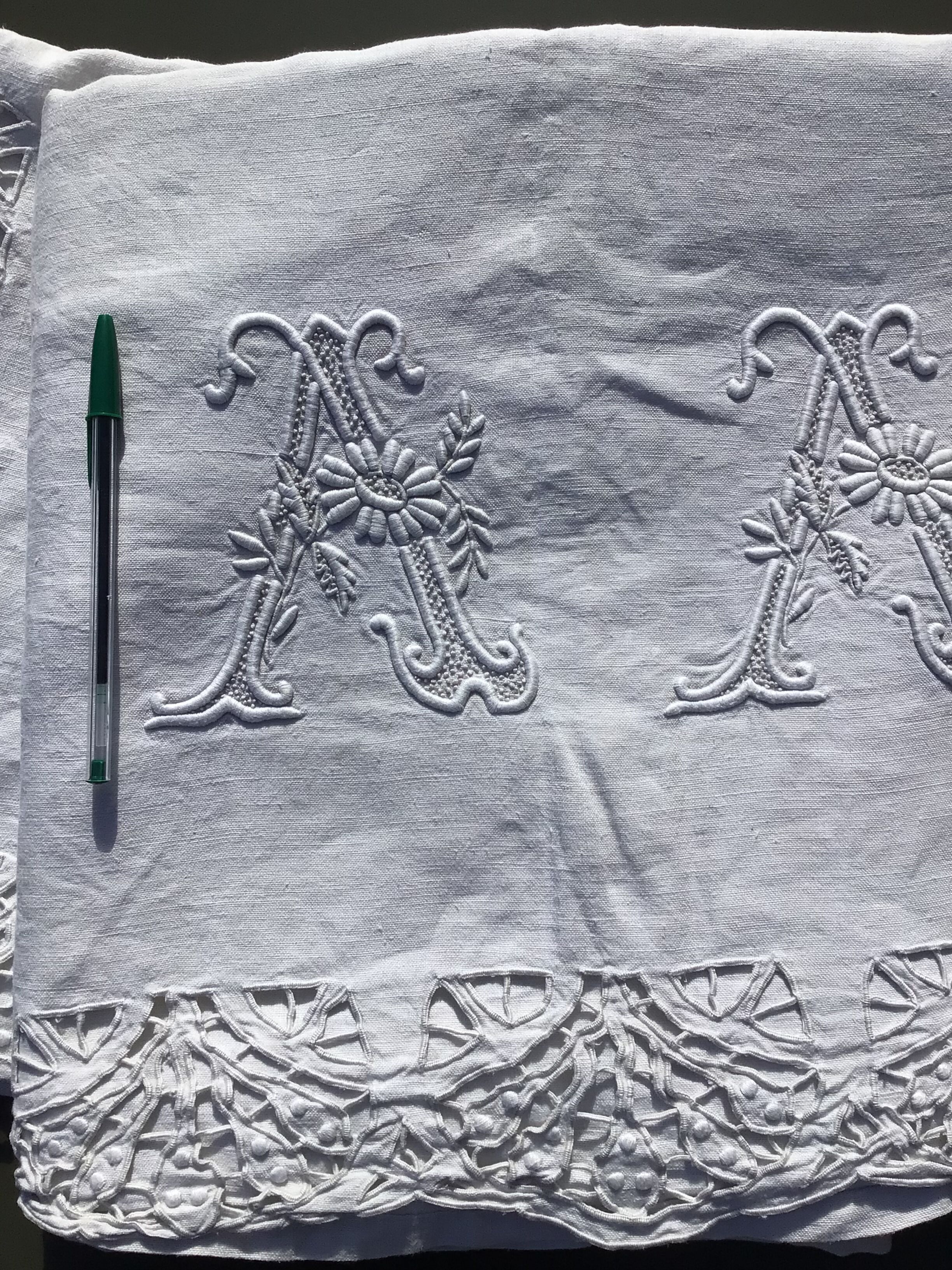 Sheet 2 places linen AA embroidery Richelieu antique
