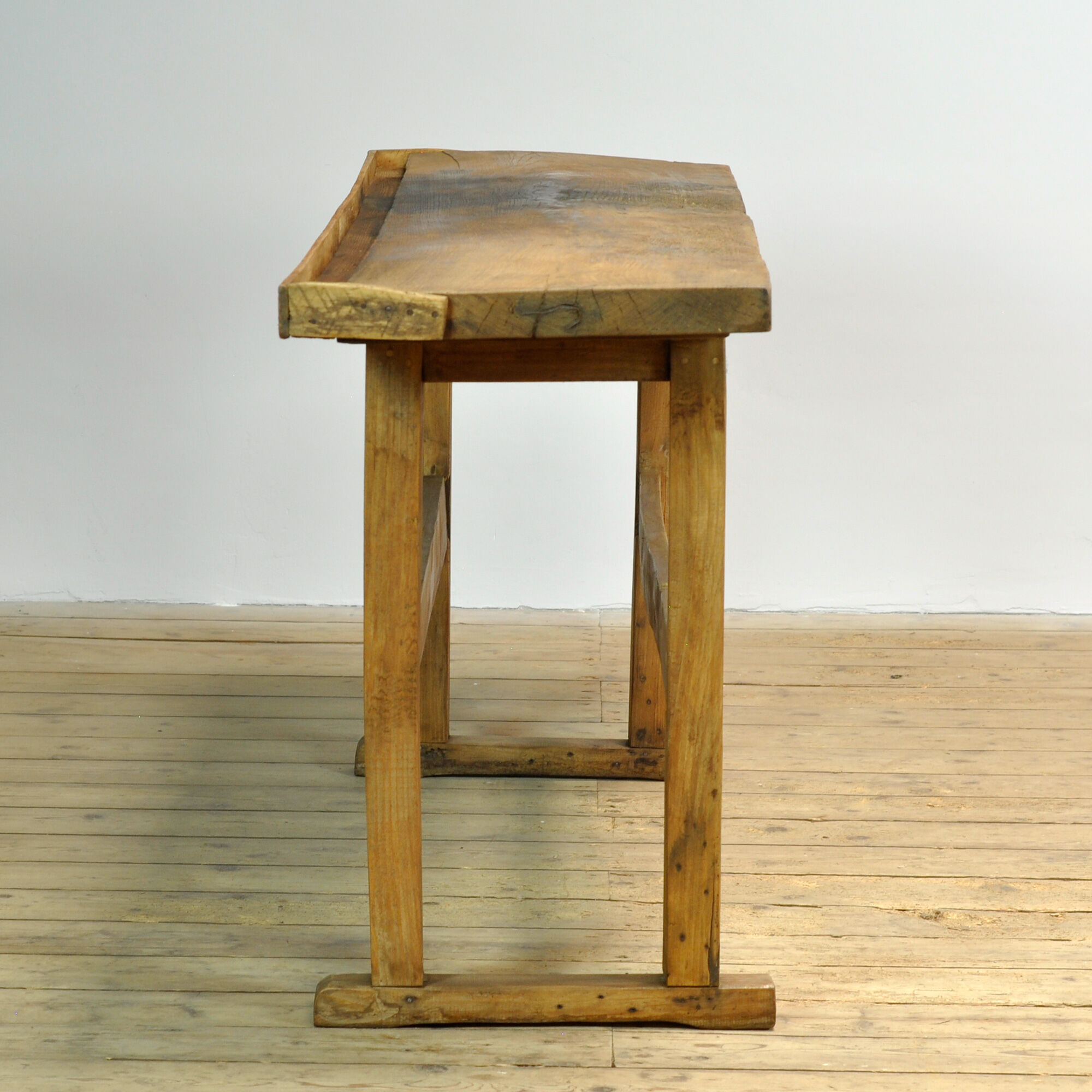 Table de travail en chêne, vers 1920