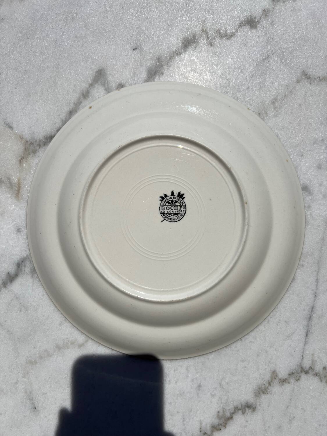 Vintage flat speaking plate in Boch Frères La Louvière porcelain