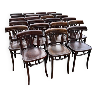 Lot de 30 chaises bistrot