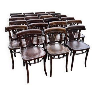 Set of 30 bistro chairs