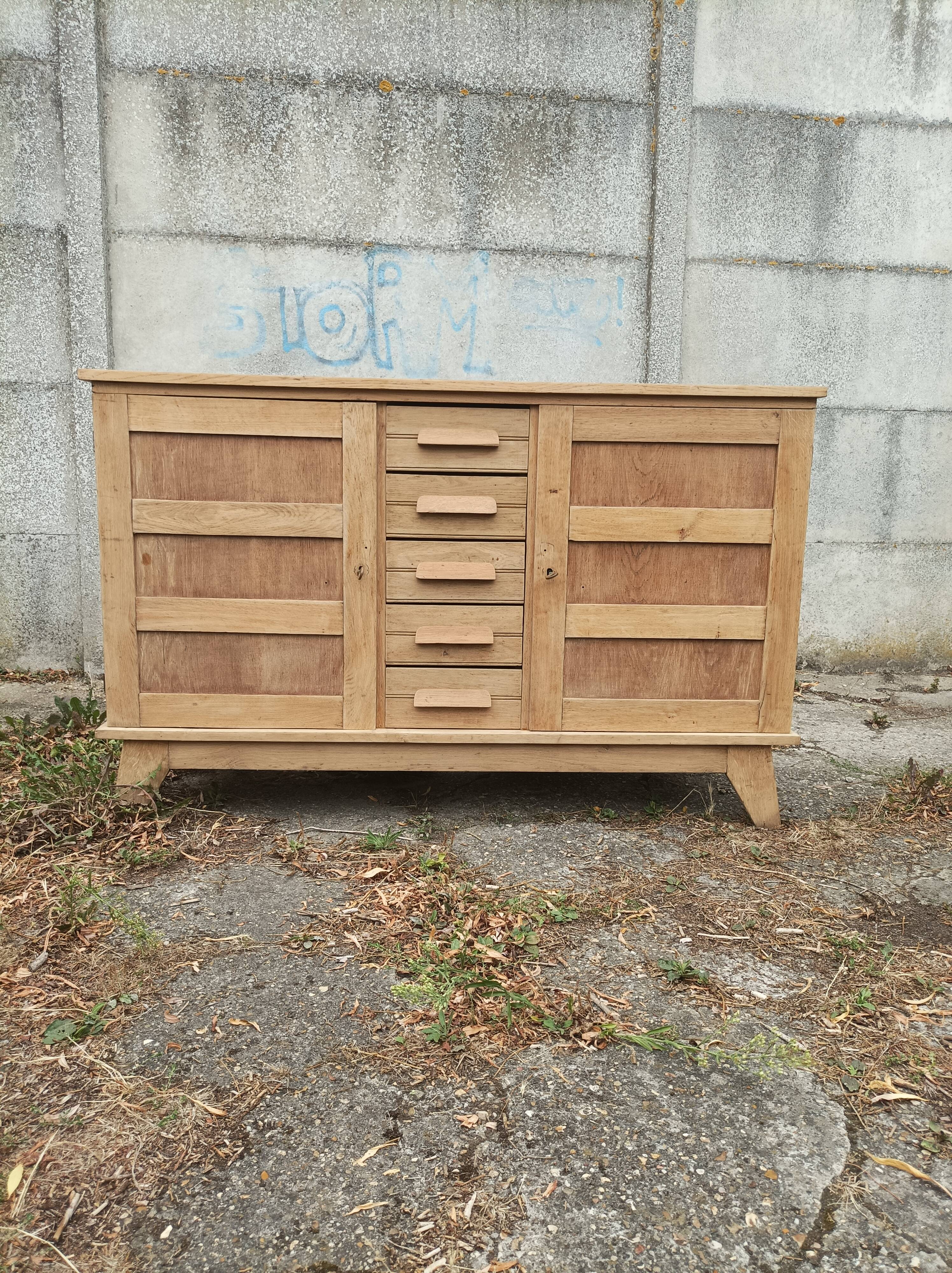 Buffet by René Gabriel