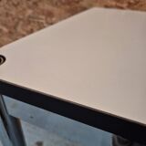 USM 2-legged console