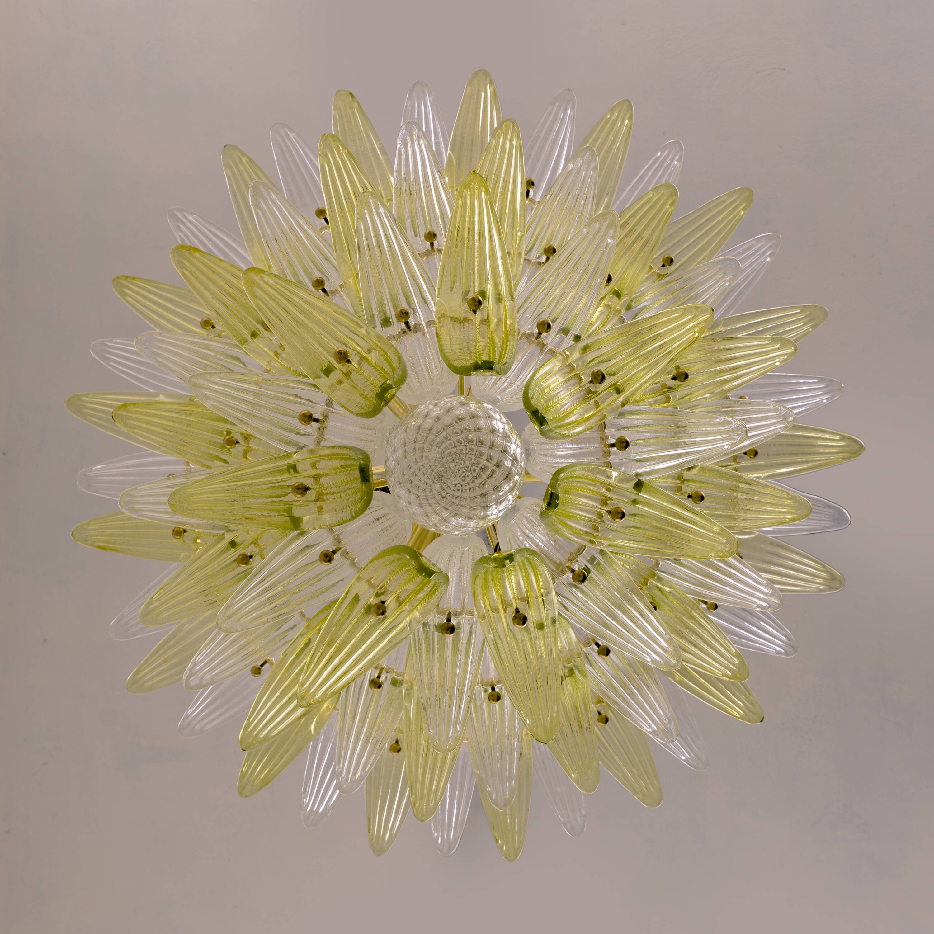 Mid-Century Murano Glass Palmette Chandelier in Green and Clear Glass, Ital