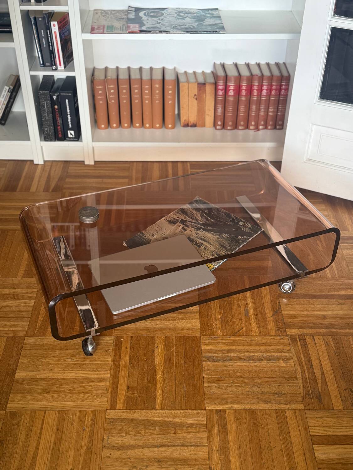 Table basse en Plexiglas Michel Dumas