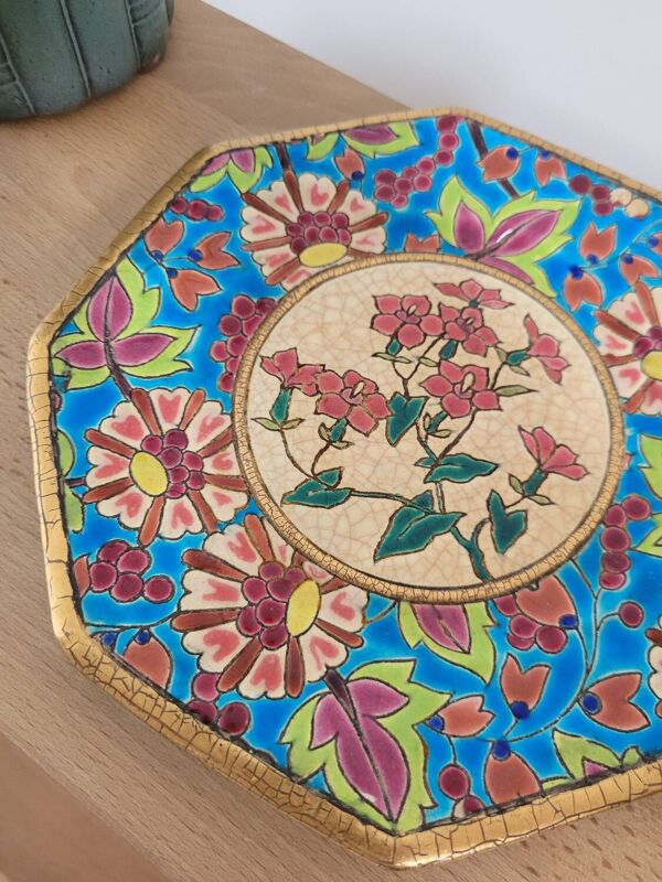 Assiette à dessert octogonale en émaux de Longwy