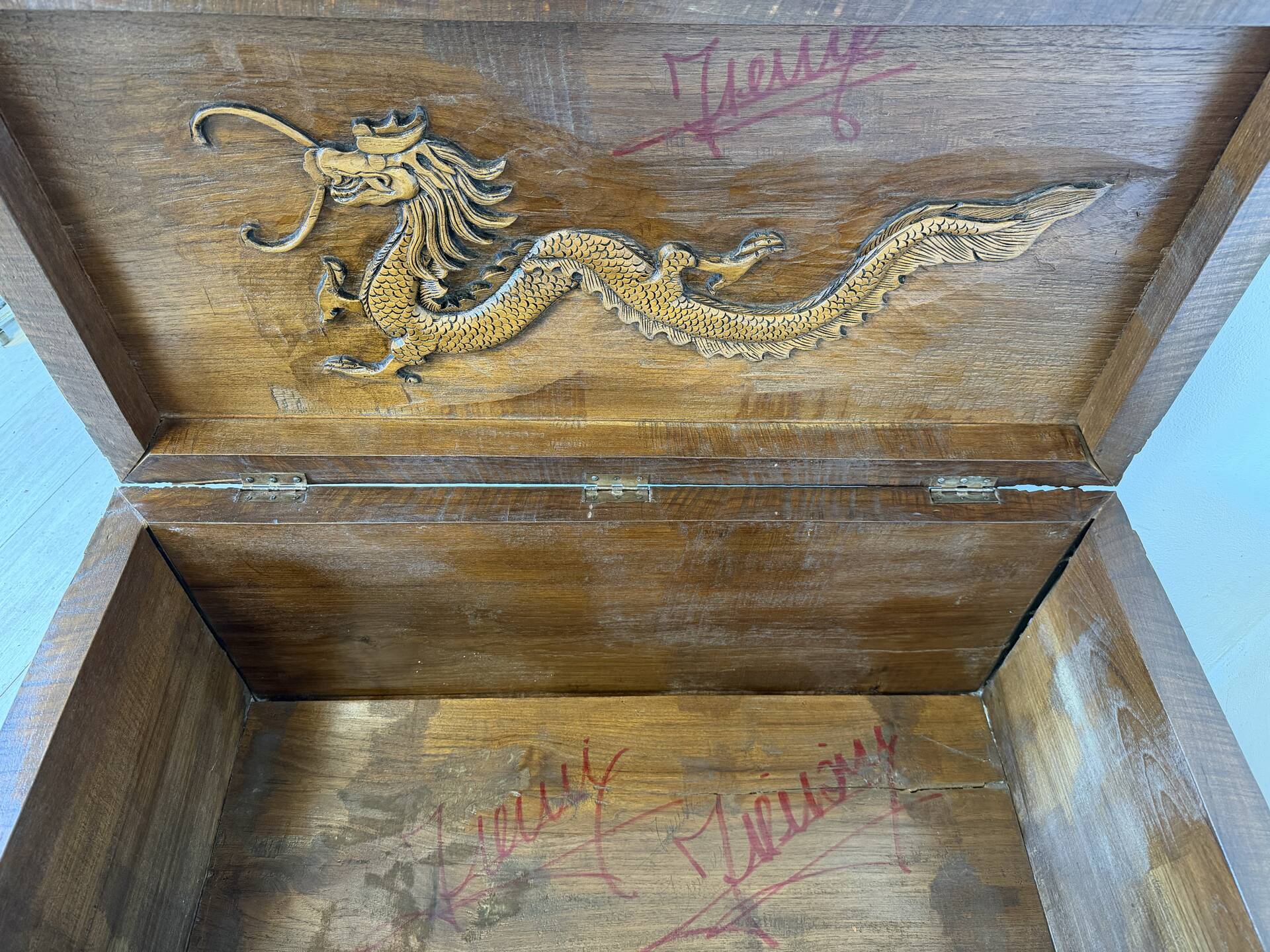 Antique Chinese Carved Export Chest – Dragon, Phoenix & Landscape Deco
