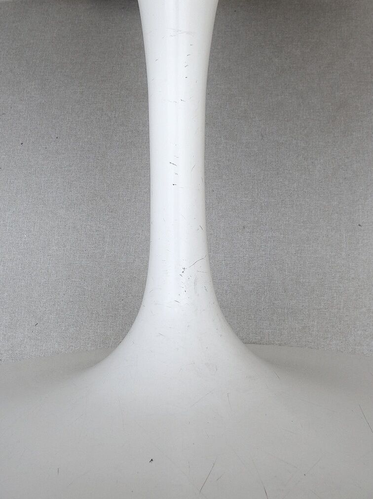 Oval Tulip coffee table, Eero Saarinen for Knoll International