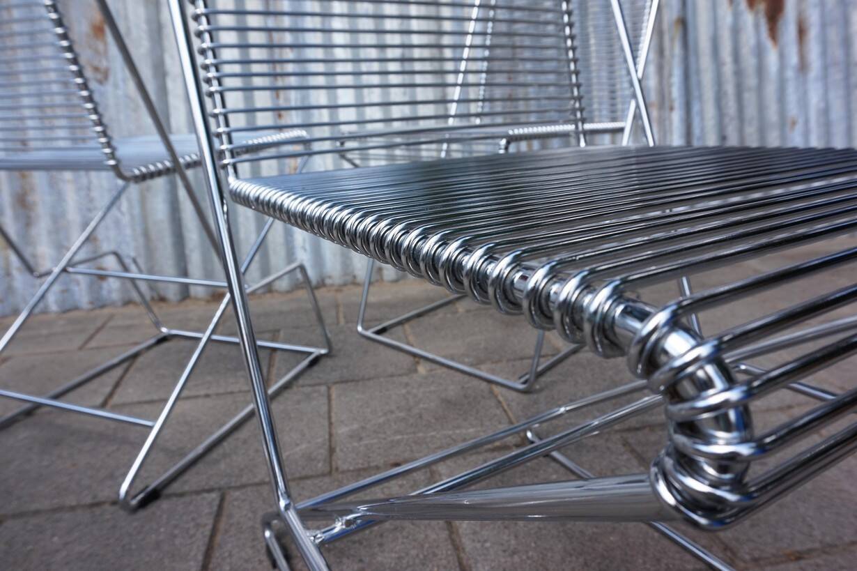 Set of 4 wire chairs, 1980s