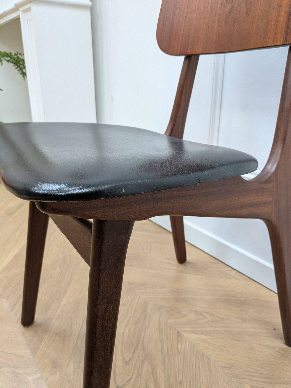 4 Scandinavian chairs by Ib Kofod Larsen | Model 74